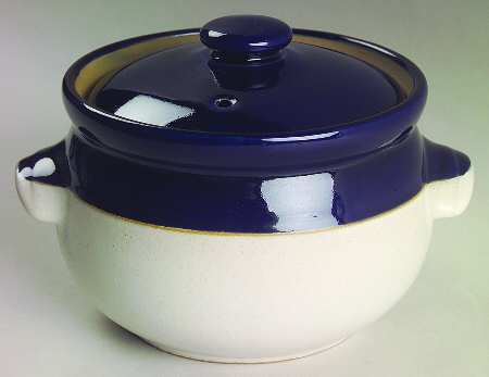 Potpourri Blue 1.5 Qt Round Covered Casserole