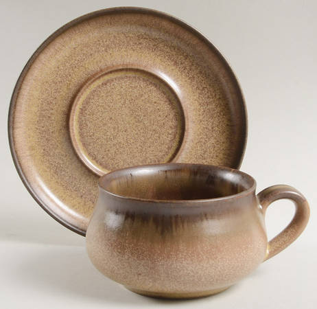 Romany Brown Oversized Cup & Saucer Set