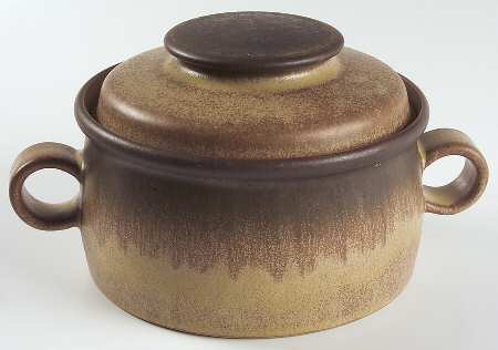 Romany Brown 1 Qt Round Covered Casserole
