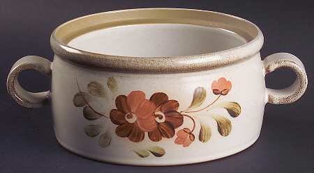 Serenade (Stoneware) 1.25 Qt Round Casserole No Lid