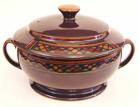 Shiraz 2 Qt Round Covered Casserole