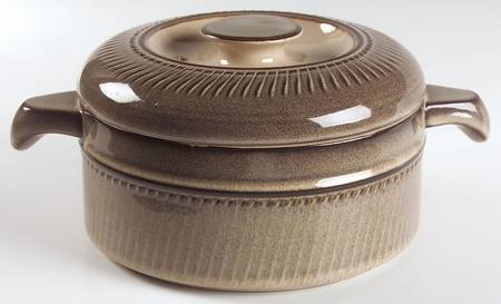 Sonnet 1.5 Qt Round Covered Casserole