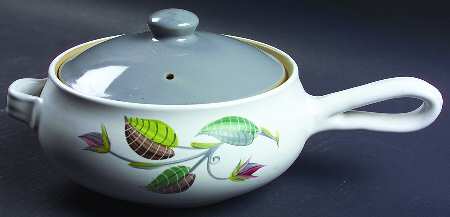Spring 1 Qt Round Covered Casserole