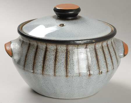 Studio 1 Qt Round Covered Casserole