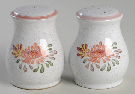 Summer Fields Salt & Pepper Set
