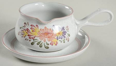 Summer Fields Gravy Boat & Underplate