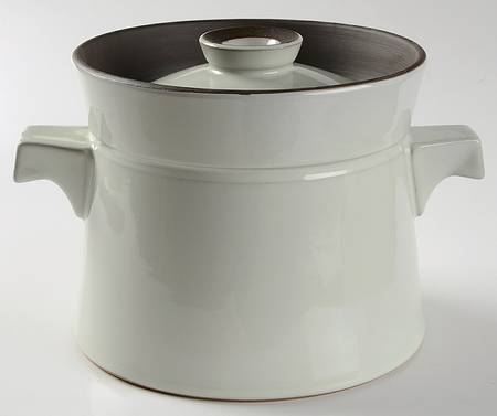 Summit (Celadon) 2 Qt Round Covered Casserole