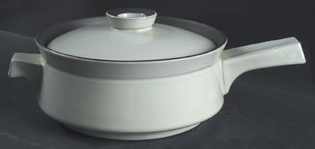 Summit (Celadon) 1.75 Qt Round Covered Casserole