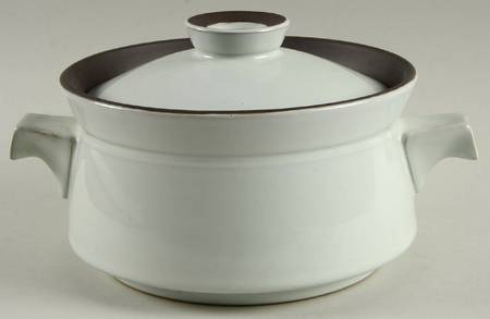 Summit (Celadon) 1.5 Qt Round Covered Casserole