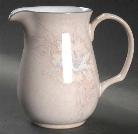 Tasmin 24 Oz Pitcher