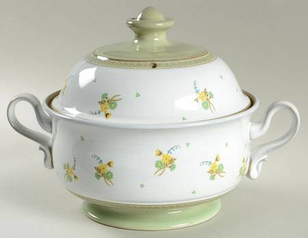 Verona 2 Qt Round Covered Casserole