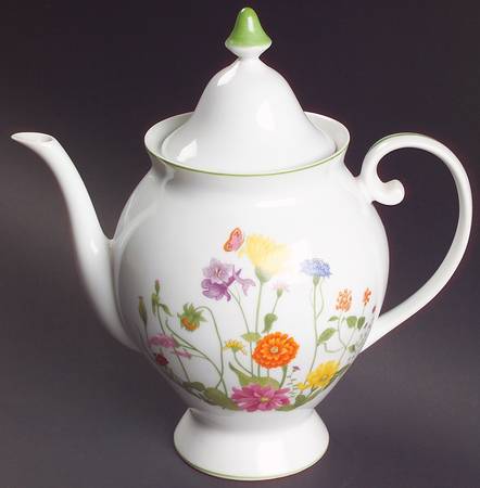 Wonderland Teapot & Lid
