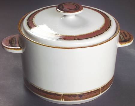 Selandia 1.5 Qt Round Covered Casserole