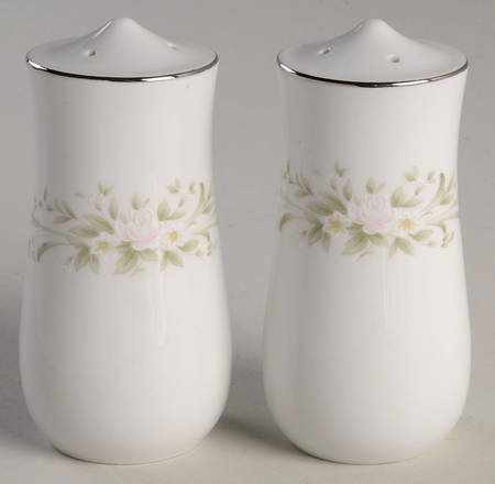 Larksong Salt & Pepper Set