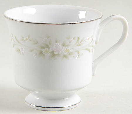 Larksong Footed Cup