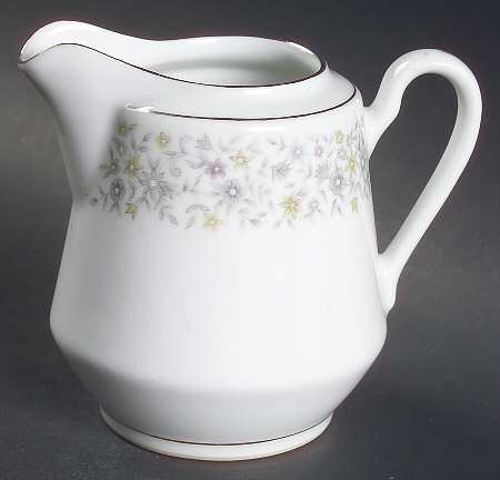 Elegance  Creamer