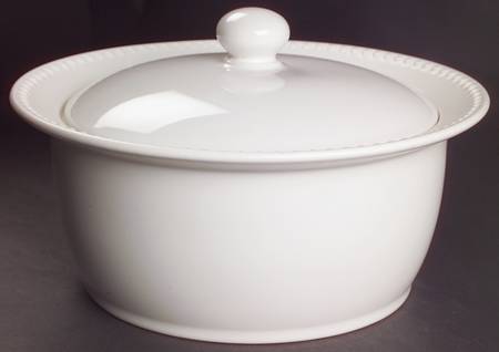 Rondure Rice 3 Quart Round Covered Casserole