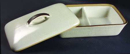 Potter's Wheel Parchment Rectangular Covered Divided Vegetable