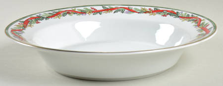 Nordic Holiday-Lattice, Ribbon&Berries Rim Soup Bowl