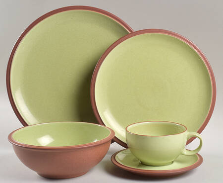 Juice Apple 5 Piece Place Setting