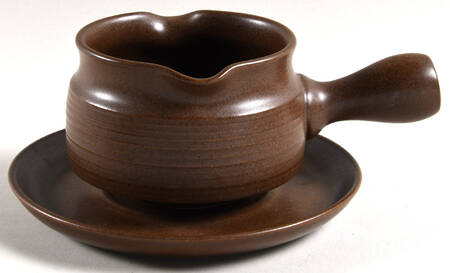 Arabesque Gravy Boat & Underplate