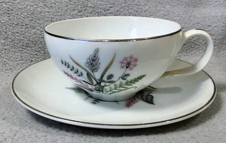 DWF1 Flat Cup & Saucer Set