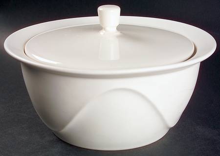 Origami Talc 2 Qt Round Covered Casserole