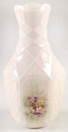 Flora 7" Vase