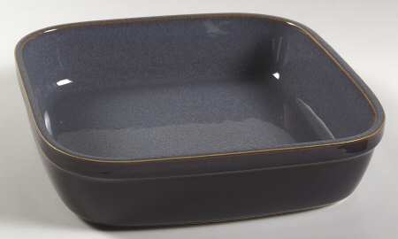Storm 9" Square Baker