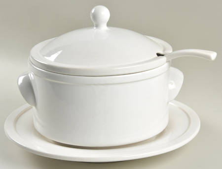 DAN84 Tureen & Lid w/Ladle & Underplate