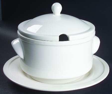 DAN84 Tureen & Lid w/Underplate