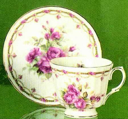 London Collection Footed Cup & Saucer Set