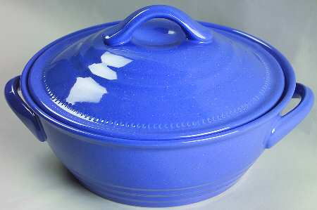 Craft Colors Blueberry 2 Qt Round Covered Casserole