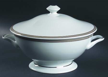 Artica Tureen &  Lid by Philippe Deshoulieres