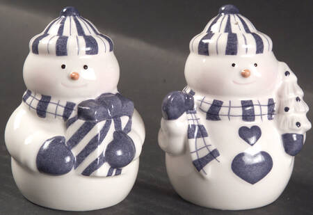 Bistro Christmas Figural Salt and Pepper