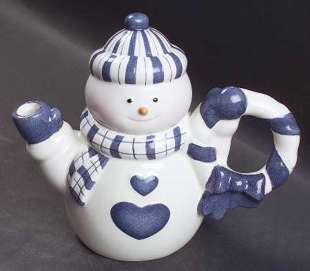 Bistro Christmas Figural Creamer & Lid