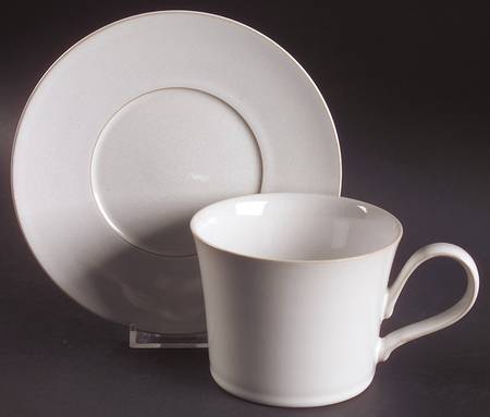 Signature (Coupe) Oversized Cup & Saucer Set