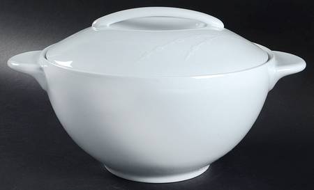 White Trace Round Covered Vegetable