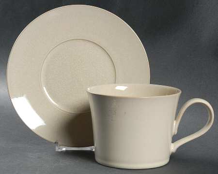 Drama Cream Flat Cup & Saucer Set