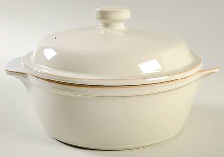 Linen 2 Qt Round Covered Casserole