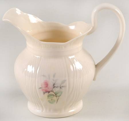 Irish Rose Creamer
