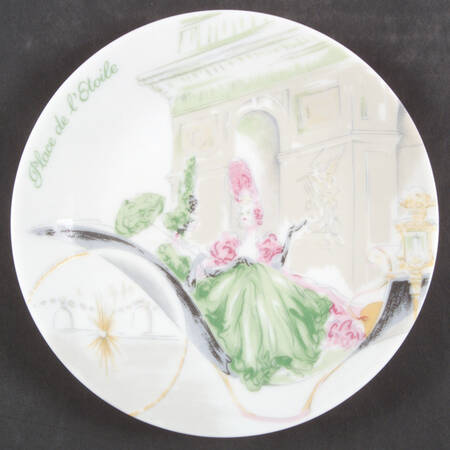 La Parisienne Green Canape Plate