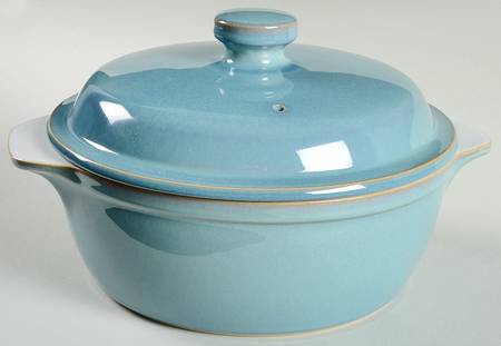 Azure 2.5 Qt Round Covered Casserole
