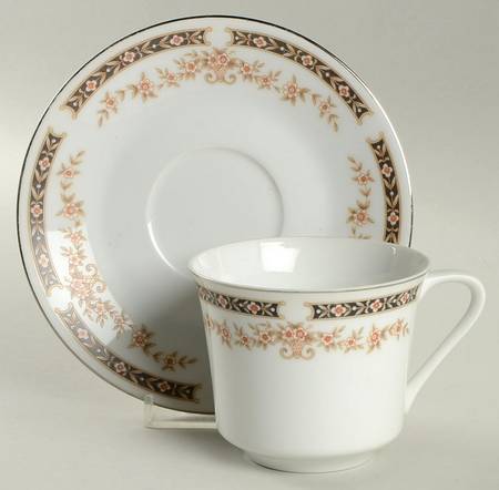 Victoria Flat Cup & Saucer Set