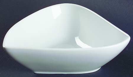Serve 9" Triangular Serving Bowl