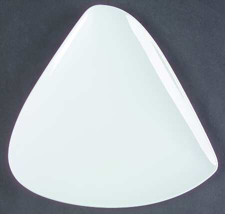Serve 9" Triangular Plate