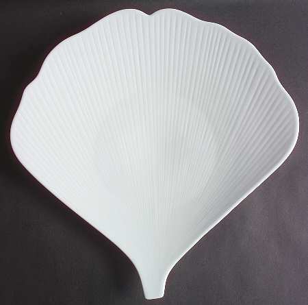 Cuisine du Monde Leaf Shape Service Plate (Charger)