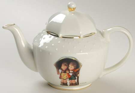 Hummel Collection Teapot & Lid
