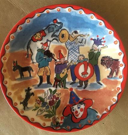 Le Cirque Canape Plate