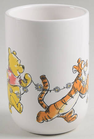 Winnie the Pooh Daisy Chain Tall China Tumbler